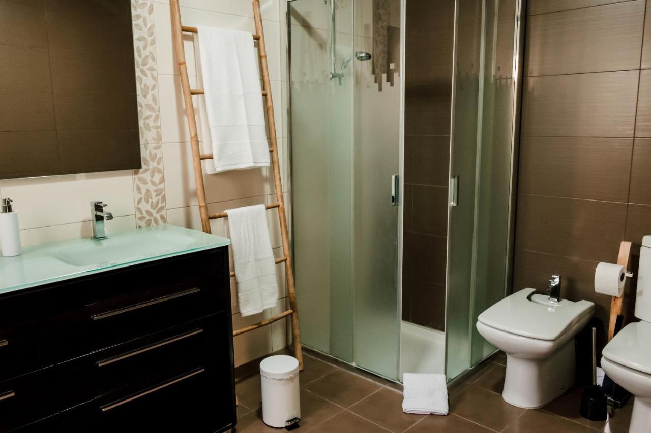 Chambre Double avec Lit d'Appoint (3 Adultes)